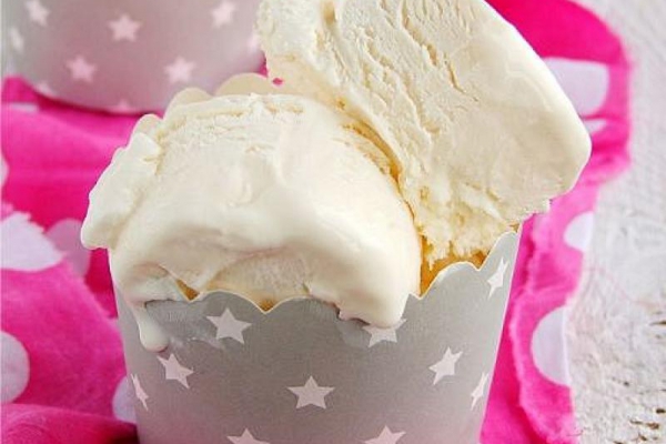 lody z mlekiem skondensowanym - dwuskladnikowe