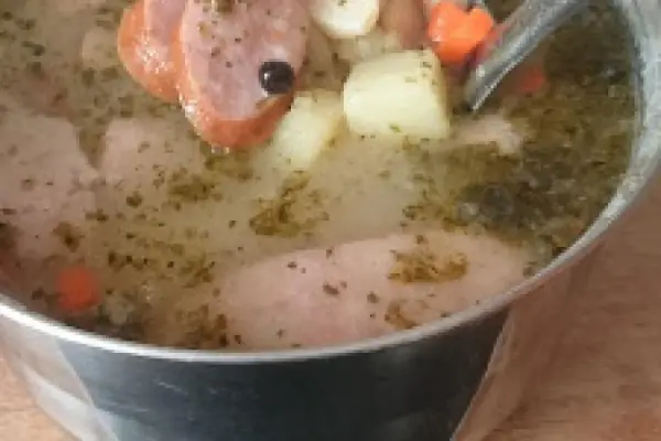 Szybka zupa fasolowa