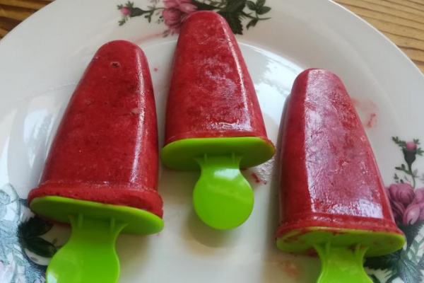 Lody truskawkowe w wersji light- na upały