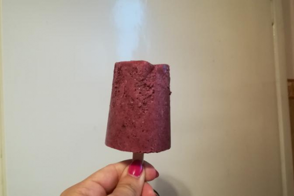 Dziś proponuje lody borówkowe w kubeczkach-tylko 200 kcal