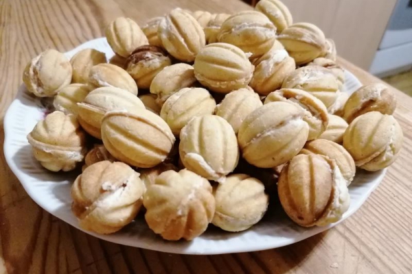 Ciastka orzeszki które są już na moim blogu -ale tym razem mascarpone i kokosem