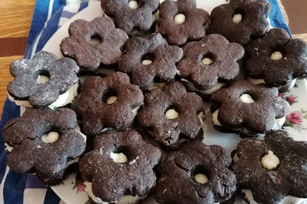 Ciastka markizy nadzieniem waniliowym
