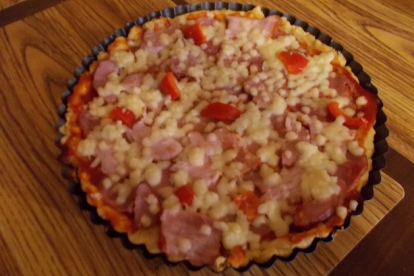 Tarta o smaku pizzy