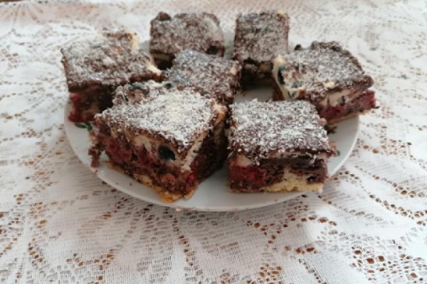 Witajcie -kto z was pamięta to ciasto fale Dunaju -przepis pochodzi z maminego zeszytu