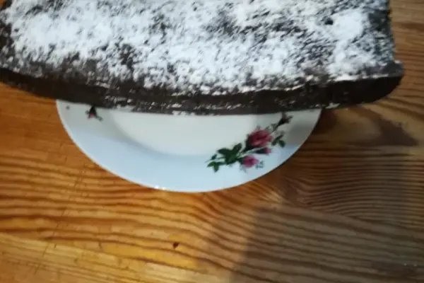 ciasto cukiniowe z białą czekoladą i dodatkiem jogurtu