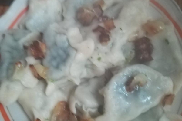 Pierogi ze szpinakiem i pieczarkami