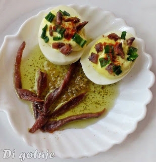 Jajka z majonezem i anchois