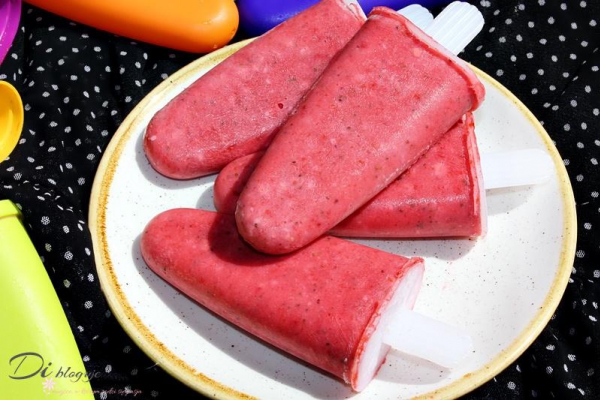 Zdrowe lody truskawkowe z płatkami owsianymi