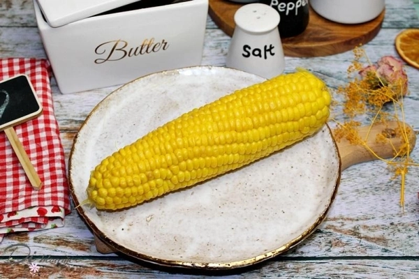Kukurydza na ciepło z masłem i solą. Jak ugotować kukurydzę, aby była miękka?