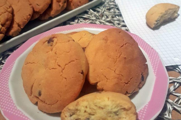 Ciasteczka ryżowe z czekoladą