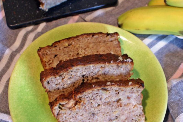 Niskokaloryczny chlebek bananowo – kokosowy