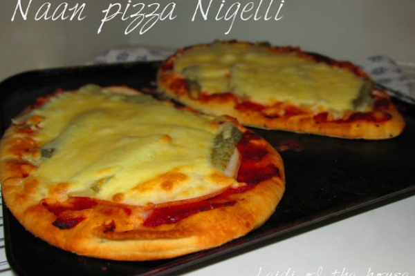 Naan pizza Nigelli...