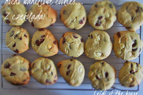 Cookies mocno waniliowe z mleczną i białą czekoladą...