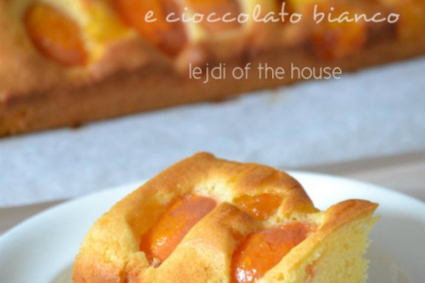 Torta con albicocche e cioccolato bianco...