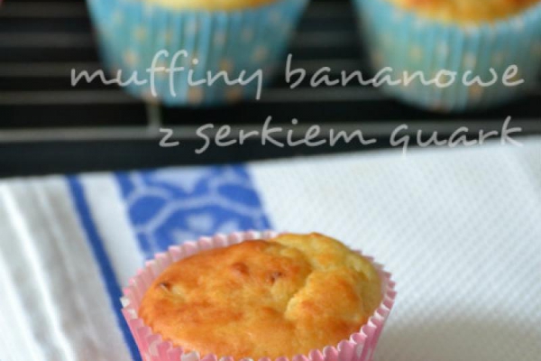 Muffiny bananowe z serkiem quark...