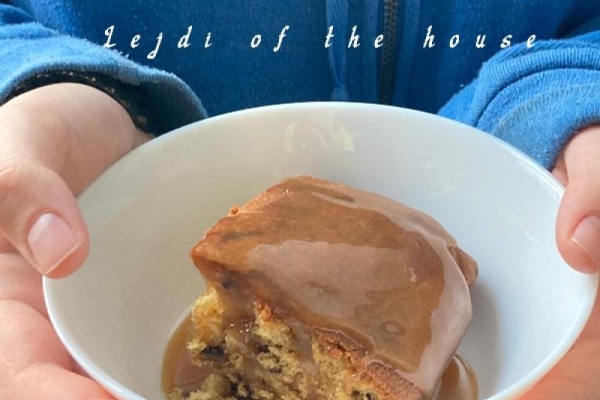Nastolatka w kuchni: sticky toffee pudding...