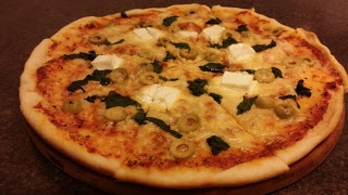 italiano na okrągło :D pizza :D