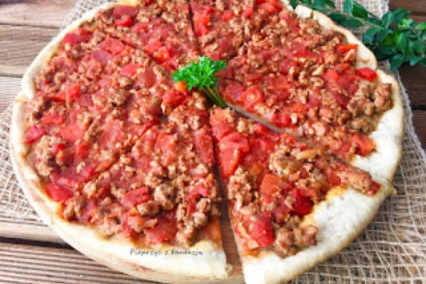 Pizza z mięsem mielonym