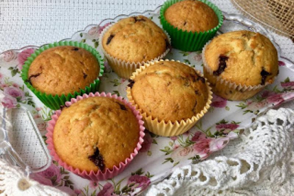 Muffiny pomarańczowe z czekoladą