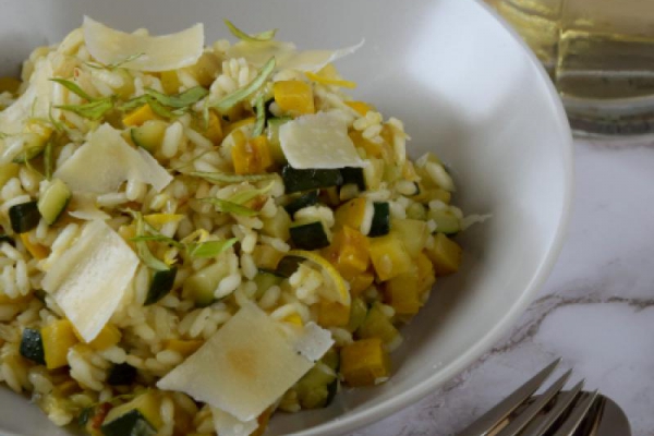 Risotto z kolorową cukinią