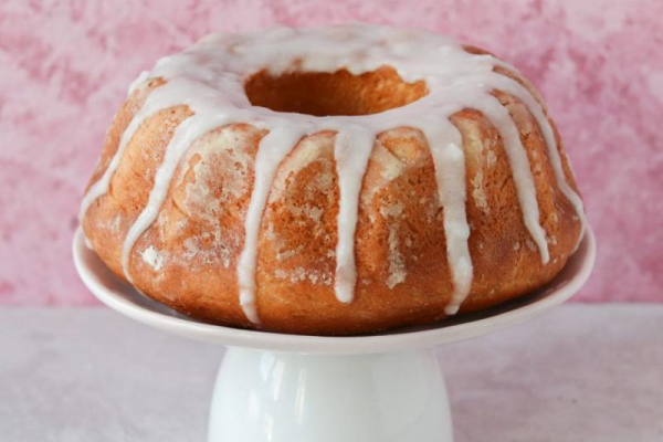 Drożdżowa babka wegańska (bez cukru)