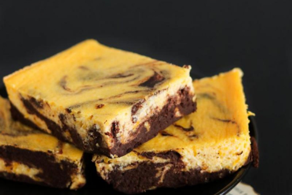 Sernikobrownie dyniowe