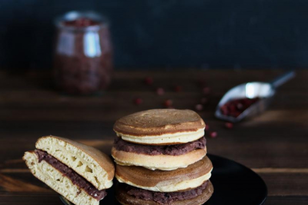Dorayaki – japońskie placuszki z pastą z fasoli adzuki