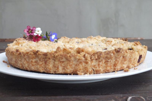 Tarta borówkowo-rabarbarowa z masłem orzechowym
