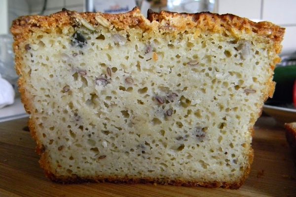 Chleb wieloziarnisty (bezglutenowy i wegański)