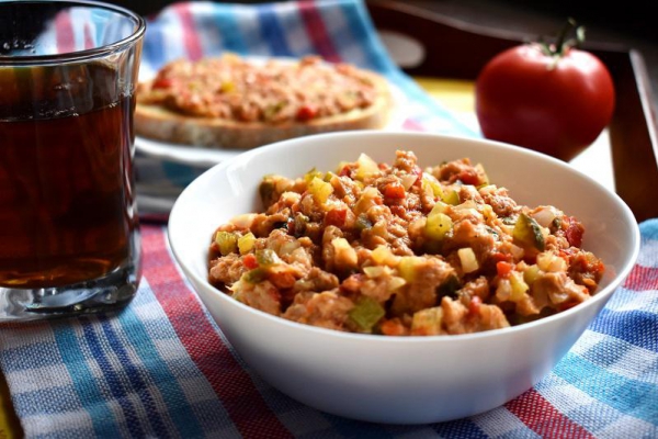 Pasta z tuńczykiem i dodatkami na chleb + filmik