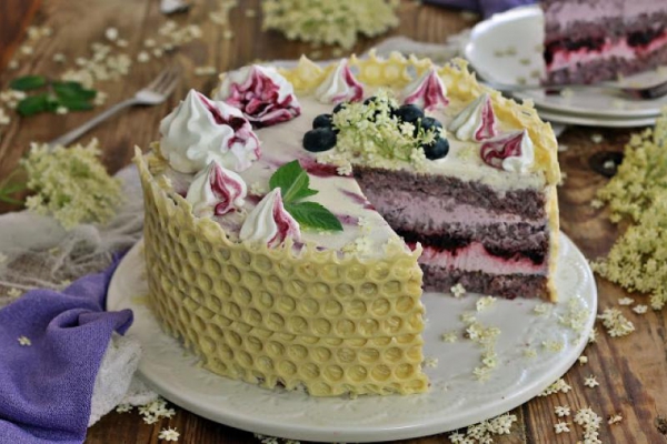 Tort czarny bez