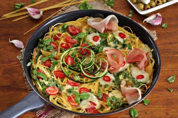Frittata z makaronem