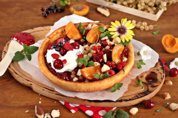Dutch baby z owocami lata