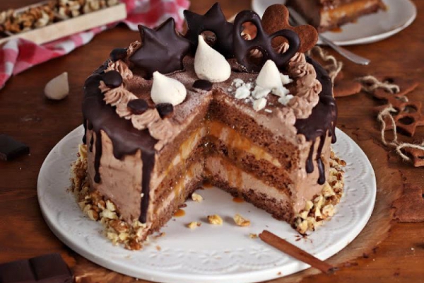 Tort piernikowo krówkowy cappuccino