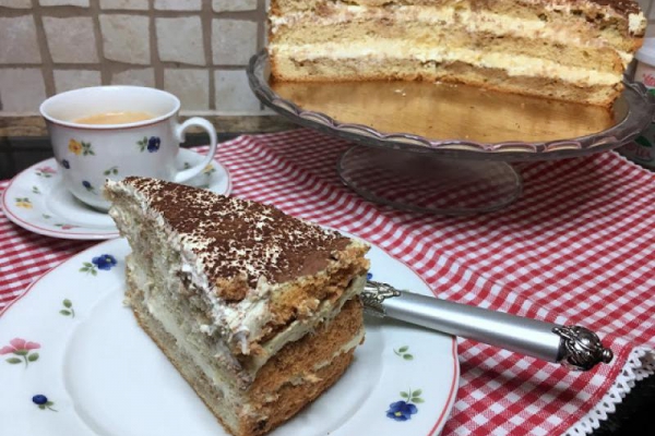 TORT TIRAMISU