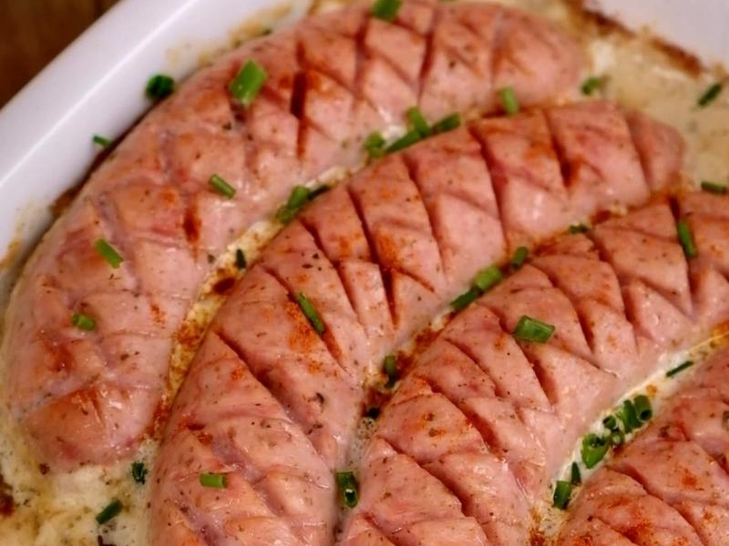 Pieczona biała kiełbasa