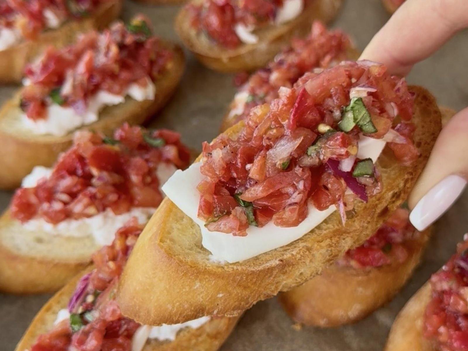 Bruschetta z pomidorami