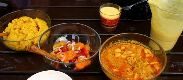 Indyjski obiad na żółto