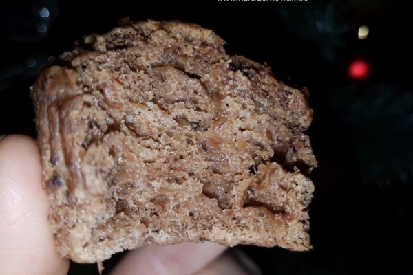 Muffinki bananowe z karobem