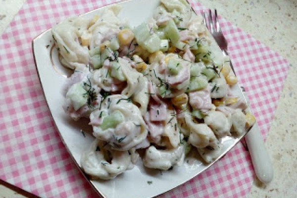 Sałatka z tortellini