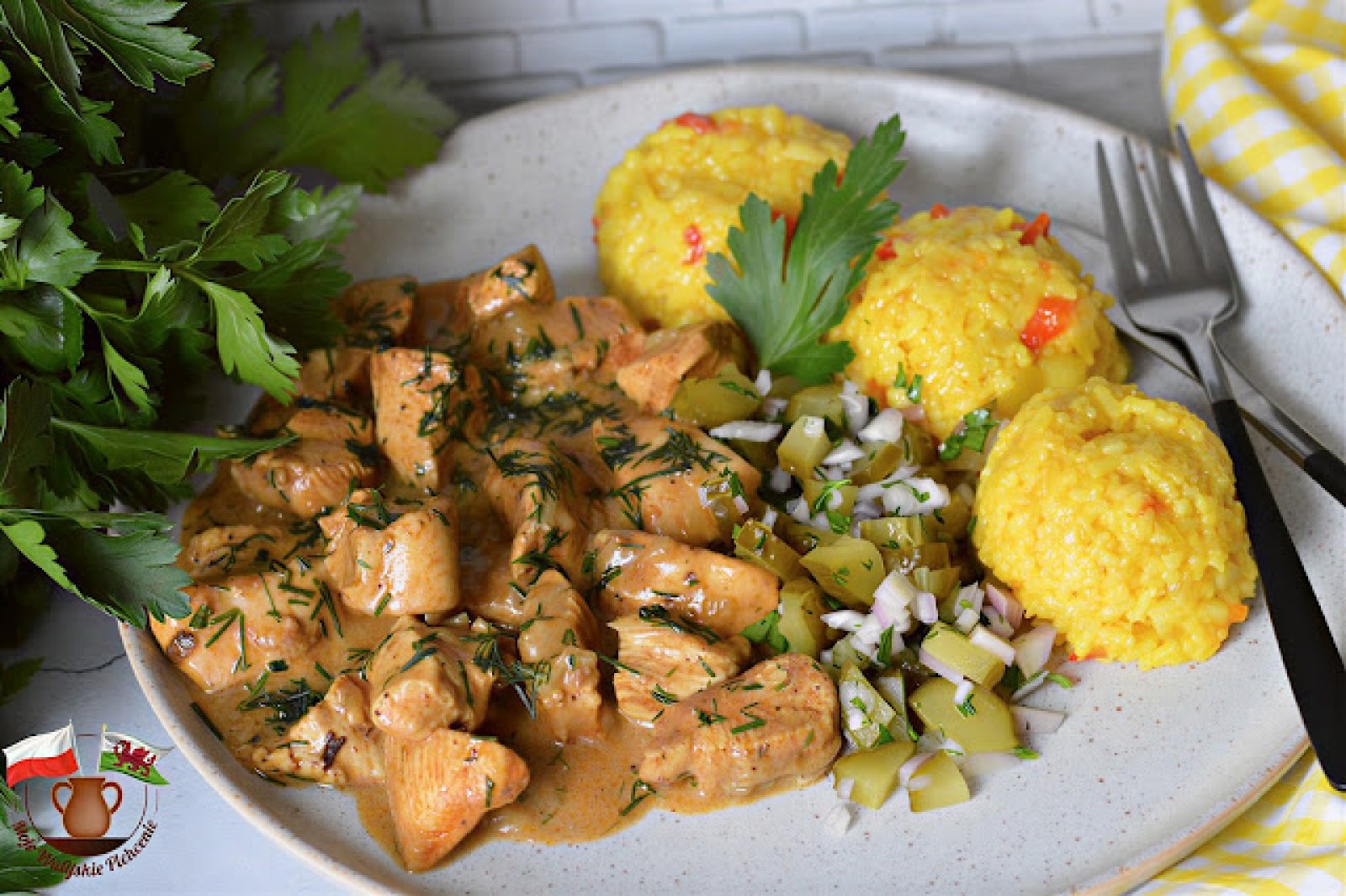 GULASZ DROBIOWY. Z FILETA KURCZAKA