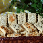 PROSTE DOMOWE KRAKERSY...