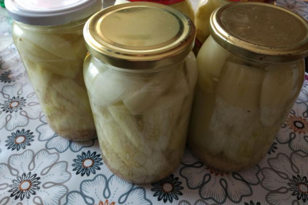 Ogórki w zalewie musztardowo – miodowej (pikle)