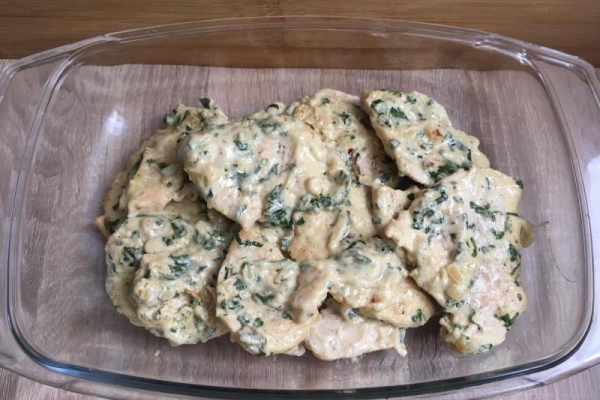Filet z piersi kurczaka w sosie śmietanowo-musztardowym