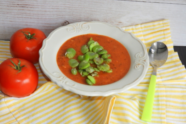Zupa pomidorowa z bobem
