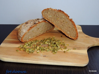 Chleb pszenno - gryczany z pestkami dyni