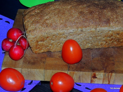 Chleb pełnoziarnisty orkiszowy z dynią i słonecznikiem