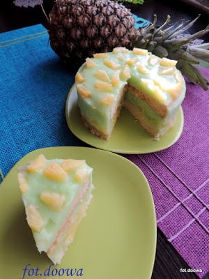 Tort ananasowo - jabłkowo - miętowy