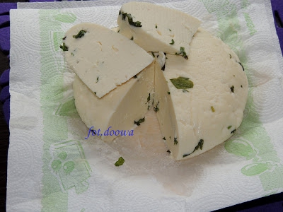 Bazyliowy ser typu koryciński