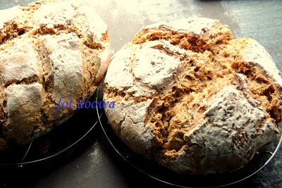Chleb żytni na zakwasie z zarodkami pszennymi